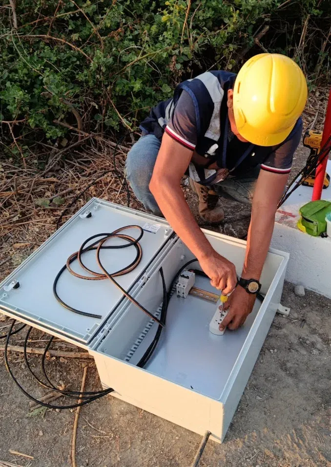 Red WiFi de largo alcance con energía solar en langostinera, foto 2
