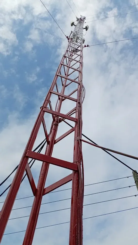 Mantenimiento preventivo de tres torres de comunicaciones, foto 2